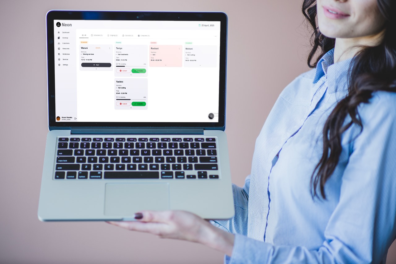 Salon Booking Platform - Online booking system for salons to handle reservations, staff scheduling, and real-time availability tracking.